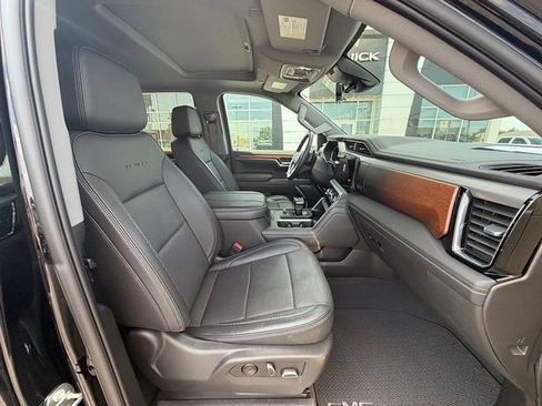 Certified 2023 GMC Sierra 1500 Denali w/ Denali Reserve Package AWD/4WD image 34