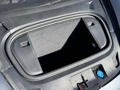 Certified 2021 Porsche Taycan 4S image 30