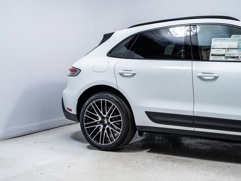 New 2026 Porsche Macan image 11