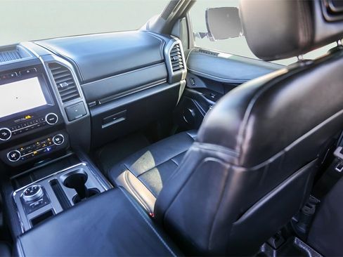 Used 2020 Ford Expedition Max XLT w/ Equipment Group 202A image 31