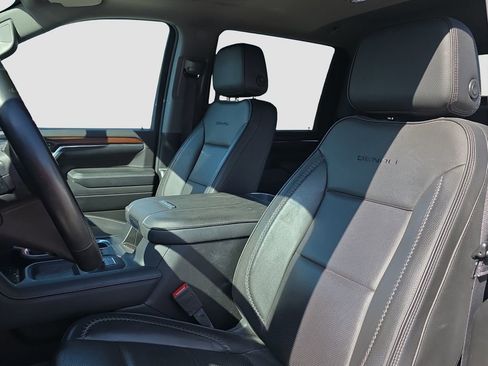 Used 2024 GMC Sierra 2500 Denali w/ Denali Reserve Package AWD/4WD image 7