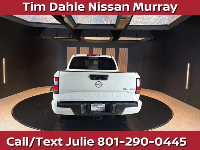 Used 2024 Nissan Frontier SL w/ Technology Package AWD/4WD image 5