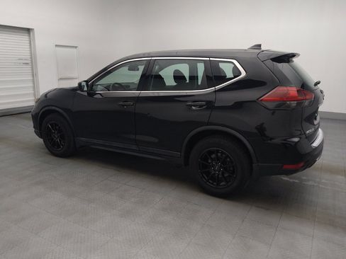 Used 2019 Nissan Rogue S FWD image 3