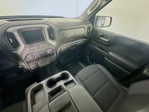 Used 2022 Chevrolet Silverado 1500 Custom w/ LPO, Dark Essentials Package image 11