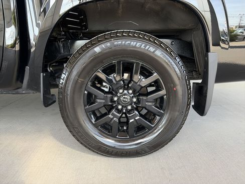 Used 2026 Nissan Frontier SV w/ All-Weather Content Package image 9