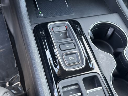Certified 2025 Honda Pilot EX-L image 23