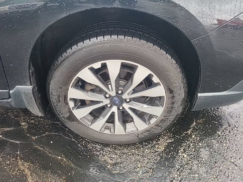 Used 2017 Subaru Outback 2.5i Limited AWD/4WD image 7