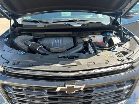 New 2026 Chevrolet Traverse LT w/ Midnight/Sport Edition AWD/4WD image 21