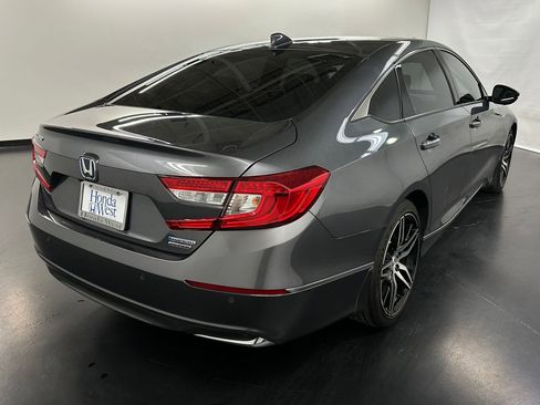 Certified 2022 Honda Accord Touring image 9