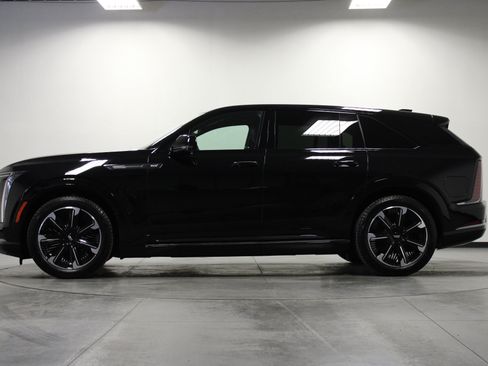 Used 2025 Cadillac Escalade IQ Sport 2 AWD/4WD image 7