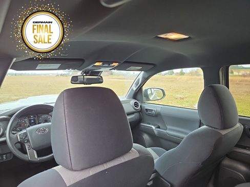 Used 2023 Toyota Tacoma TRD Sport image 26