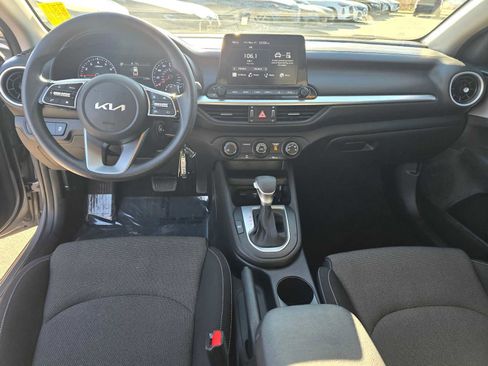 Used 2023 Kia Forte LXS w/ LXS Technology Package image 19