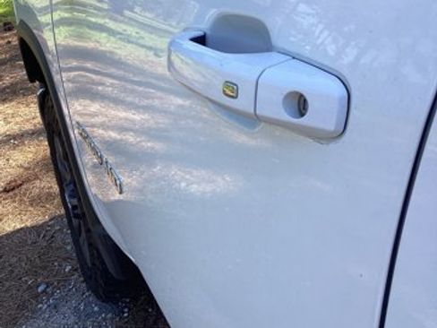 Used 2024 Chevrolet Silverado 2500 LT image 8