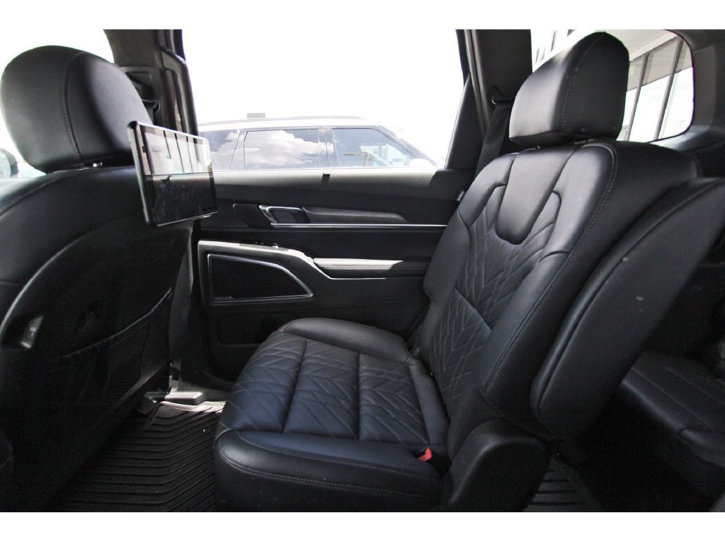 Used 2025 Kia Telluride SX Prestige X-Pro AWD/4WD image 12
