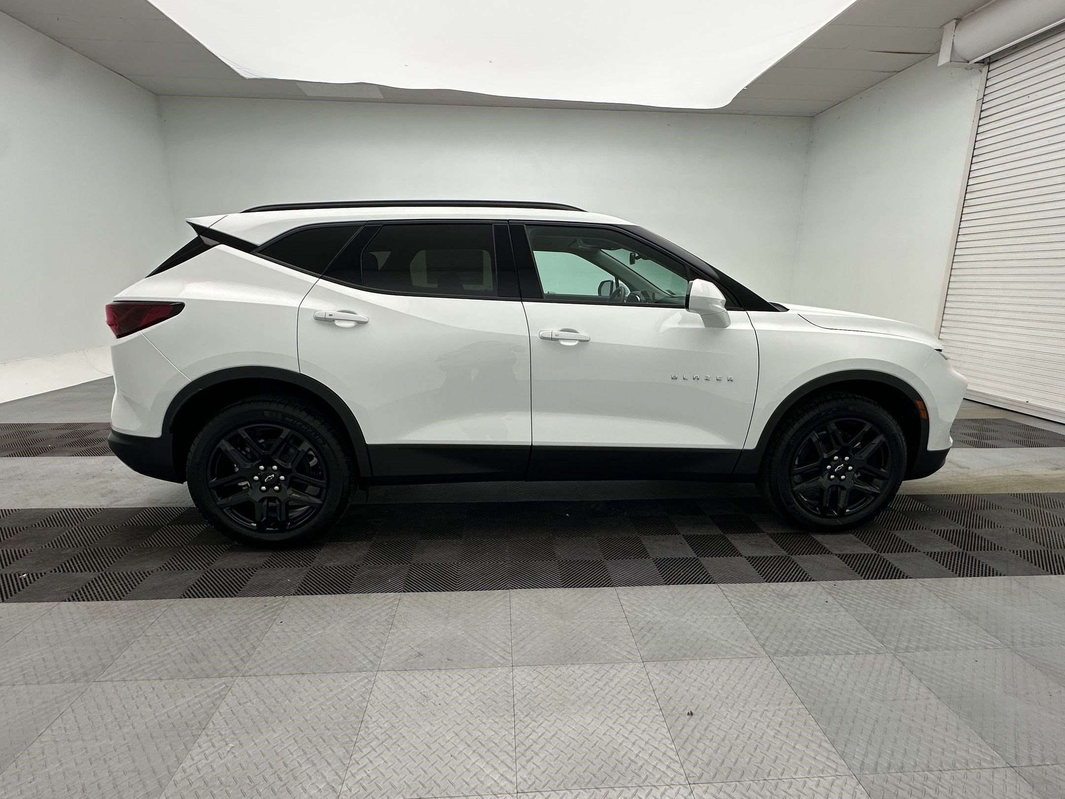 Certified 2026 Chevrolet Blazer LT w/ Convenience Package AWD/4WD image 8