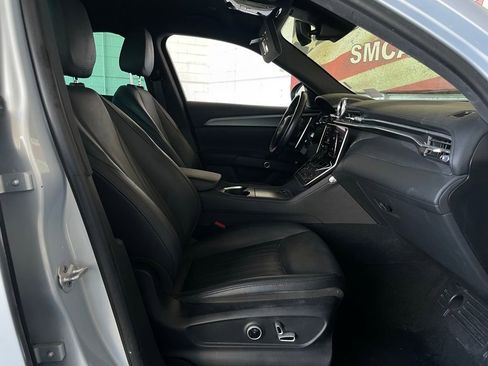 Used 2024 Maserati Grecale GT image 17