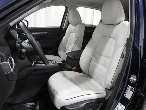 Certified 2025 MAZDA CX-5 AWD 2.5 S w/ Preferred Package image 5