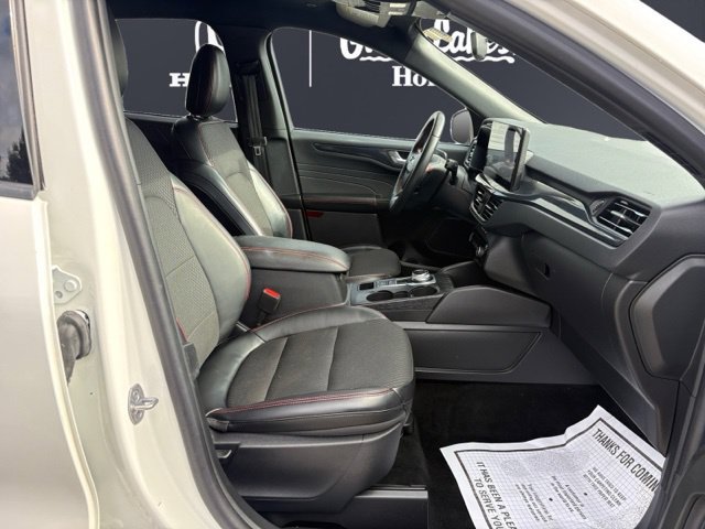 Used 2024 Ford Escape ST-Line w/ Tech Pack #1 AWD/4WD image 15