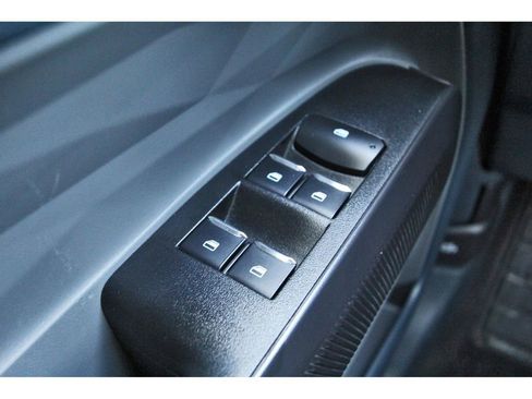 Certified 2025 Ford Maverick XL FWD image 21