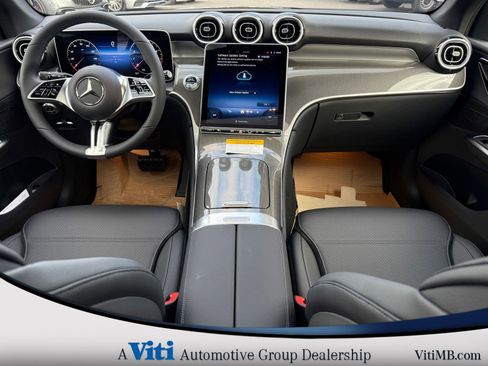 Used 2026 Mercedes-Benz GLC 300 4MATIC image 2