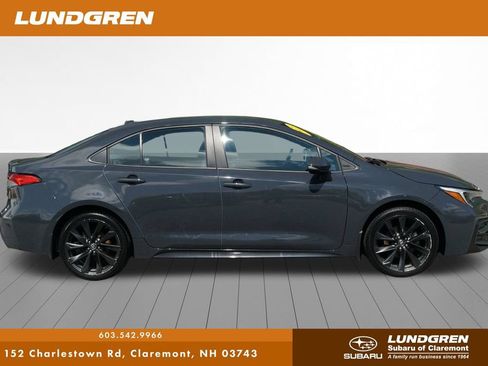 Used 2023 Toyota Corolla SE FWD image 2