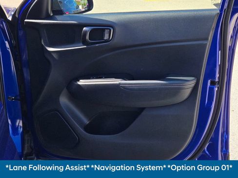 Certified 2023 Hyundai Venue Limited FWD image 8
