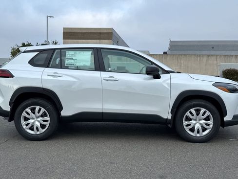 Certified 2026 Toyota Corolla Cross L image 8