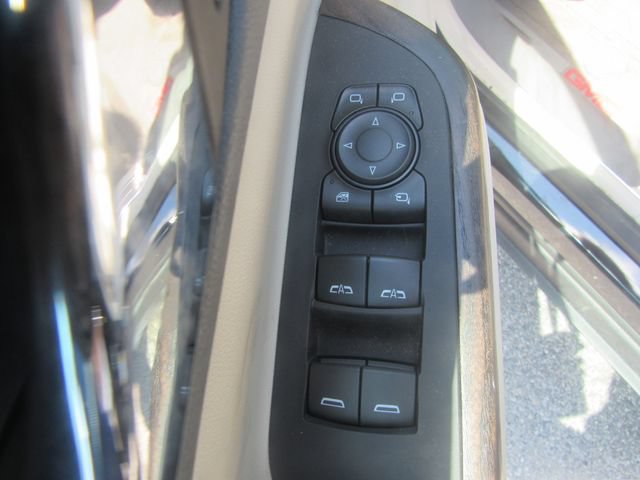 Certified 2023 GMC Acadia Denali w/ Denali Ultimate Package AWD/4WD image 11