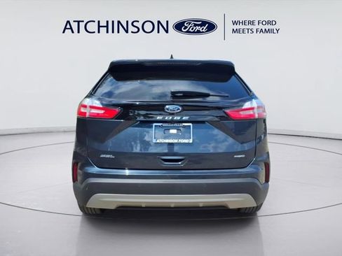 Certified 2024 Ford Edge SEL w/ Convenience Package AWD/4WD image 6