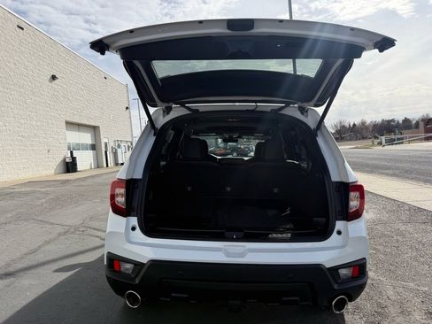 Used 2025 Honda Passport Black Edition image 14