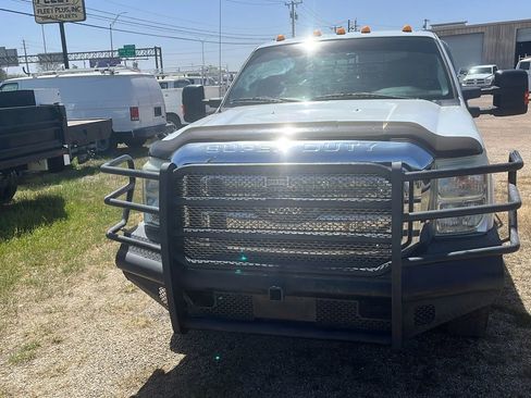 Used 2011 Ford F350 XL w/ PWR Equipment Group image 5