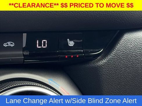 Certified 2024 Chevrolet Blazer LT w/ Convenience Package FWD image 23