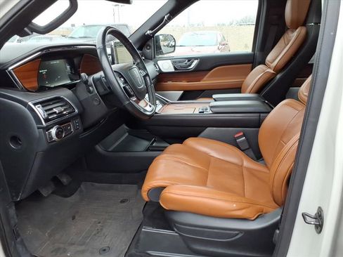 Used 2019 Lincoln Navigator Reserve w/ Cargo Package image 10