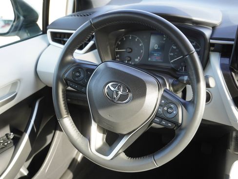 Certified 2024 Toyota Corolla SE image 26