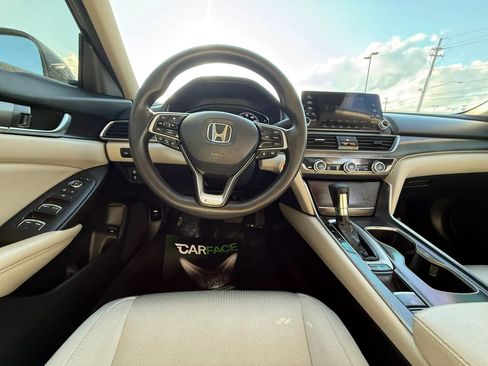Used 2018 Honda Accord LX image 25
