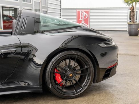 Used 2024 Porsche 911 Targa 4 GTS w/ Premium Package image 5