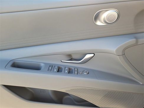 New 2026 Hyundai Elantra Blue image 17