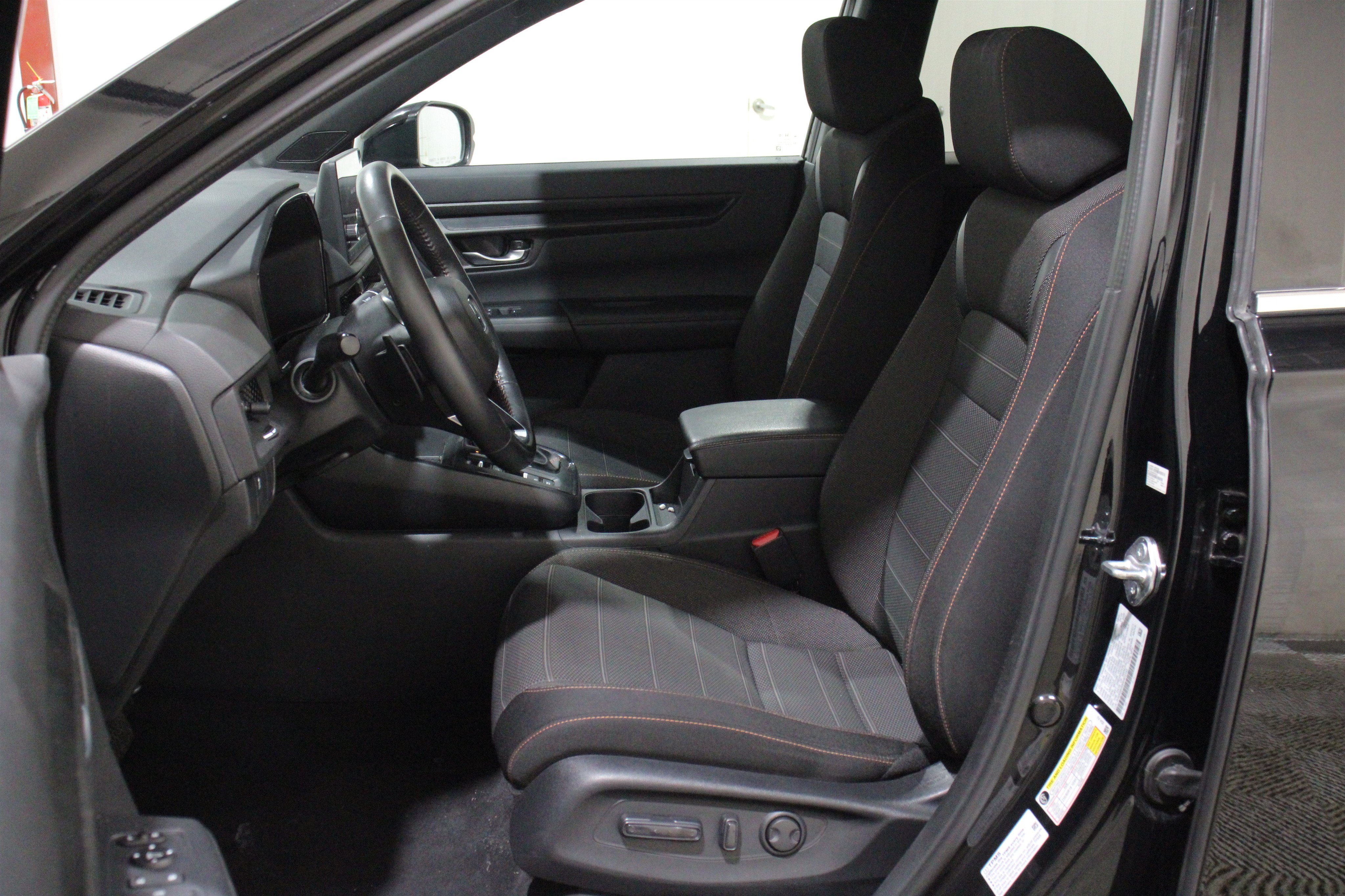Used 2024 Honda CR-V Sport image 3