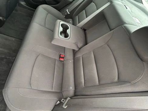 Used 2022 Chevrolet Malibu LT image 16