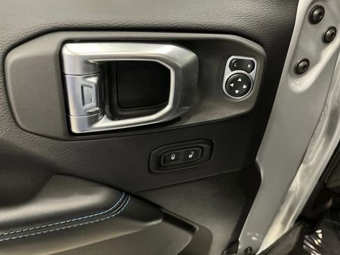 Used 2024 Jeep Wrangler High Altitude image 29