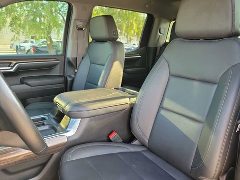 Used 2024 Chevrolet Silverado 1500 RST AWD/4WD image 15
