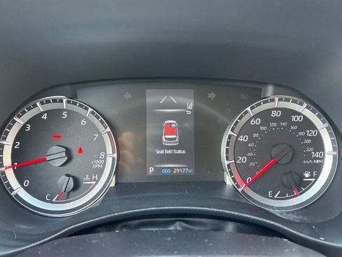 Used 2022 Toyota Highlander LE image 15