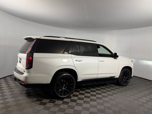 Used 2021 Cadillac Escalade Sport w/ LPO, ONYX Package image 5