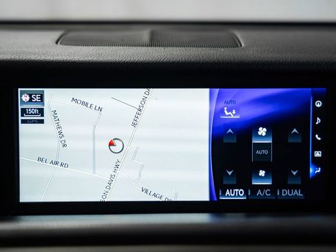 Used 2019 Lexus IS 300 AWD w/ Navigation Package image 27