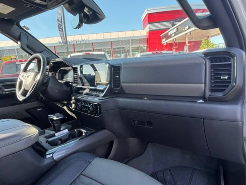 Used 2024 Chevrolet Silverado 1500 ZR2 AWD/4WD image 27