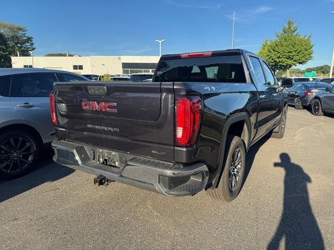 Used 2025 GMC Sierra 1500 SLT AWD/4WD image 4