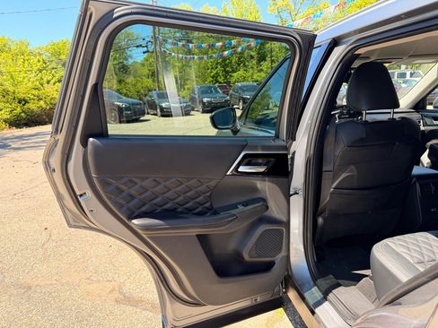 Used 2022 Mitsubishi Outlander SEL AWD/4WD image 21
