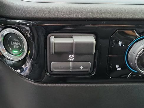 Used 2025 Chevrolet Silverado 1500 RST RWD image 23