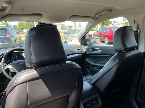 Used 2021 Ford Edge SEL AWD/4WD image 23