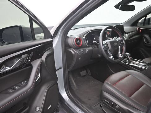 Used 2023 Chevrolet Blazer RS w/ Enhanced Convenience Package FWD image 11